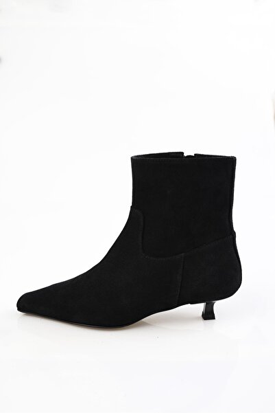 5in1Canpolat Μαύρες μίνι μπότες με τακούνι 24214