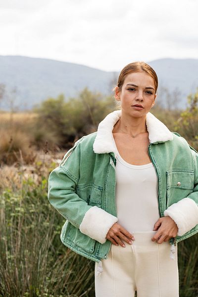 VerdeBlanco Green Fur Plush Collar Denim Coat