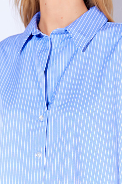 Manche İnce Çizgili Pamuk Saten Oversize Rahat Kalıp Kadın Basic Gömlek | Mavi Mks167432-01