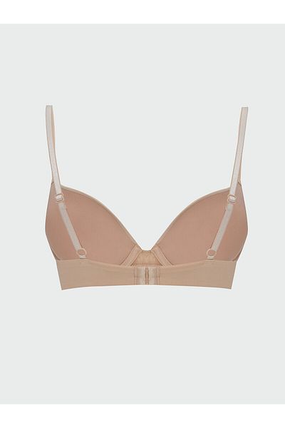 LC Waikiki LW - Σουτιέν με μονόχρωμο μπλουζάκι με επένδυση