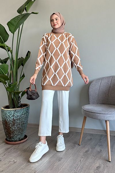 InStyle Striped Pearl Detail Camel Knitwear Sweater