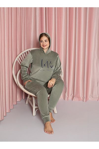 Lady Light Green Plus Size Velvet Pajama Set