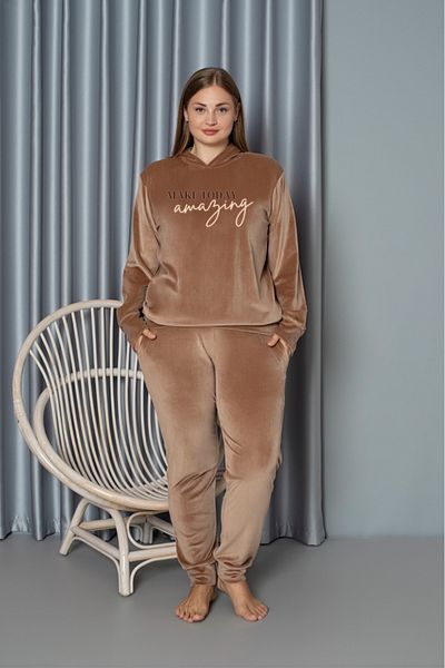Lady Honey Foam Plus Size Velvet Pajama Set