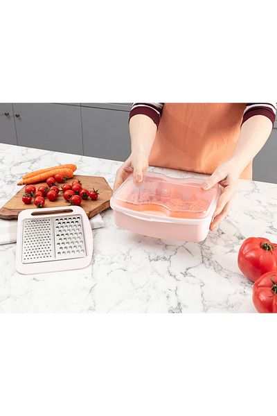 Madame Coco Cary Layer Storage Grater