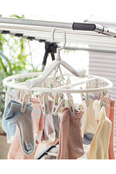 Madame Coco Round Hanger Latch