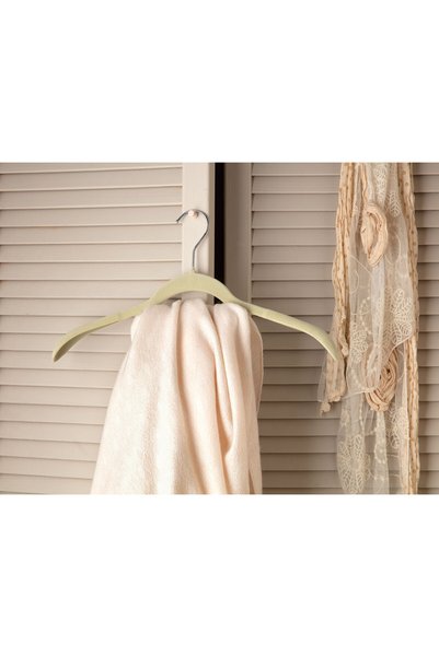 Madame Coco Velvet Coat Hanger (1 Pc)