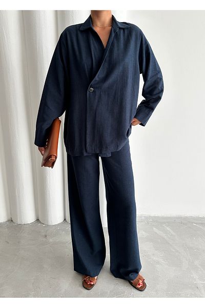 Laluvia Marineblaues, zweireihiges, geknöpftes Kimono-Hosen-Set aus 100 % Baumwolle