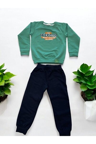 Zekids Момчешки спортен екип с надпис „Stay Strong“