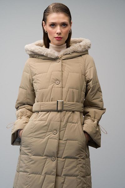 Olcay BEIGE 6635 – Langer Pelzmantel mit Steppmuster