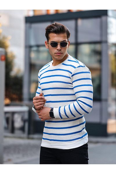 Valiberta Horizontal Striped Crew Neck Sweater - Blue