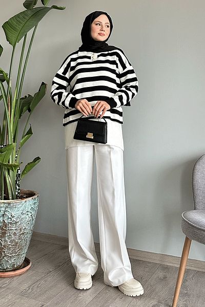 InStyle Μαύρο πλεκτό τουνίκ με λεπτομέρεια με κουμπιά στη φούστα