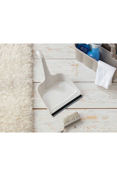 Madame Coco Gervais Vertical Handle Dustpan