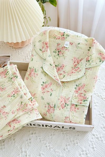 PEMBİŞ HOMEWEAR Set de pijamale din țesătură specială tricotată Beatiful Crinkle Flower 3