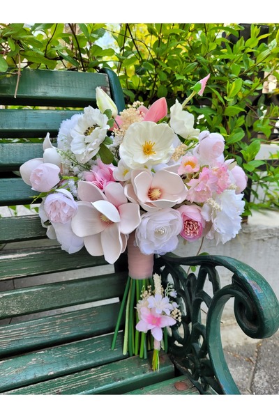 Buketlife Pembe krem beyaz soft gelinbuketi gelinçiçeği ve yakaçiçeği