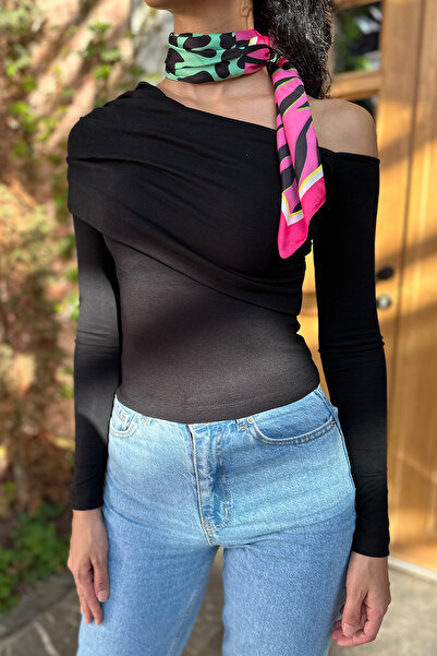 NN SISTER Siyah Omuz Dekolteli Bluz