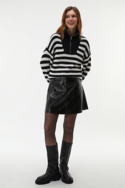 Mudo Leather Look a Form Mini Skirt