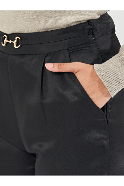 Styli High Rise Straight Leg Pants with Metal Accent