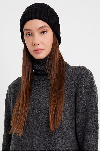 SHERIN Black Knitwear Beret