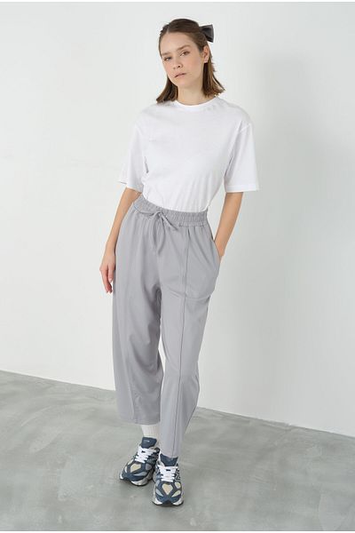 HEQA Pantaloni cu piese gri deschis