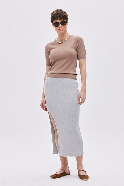 SHERIN Fustă gri de tricot midi cu fantă adâncă