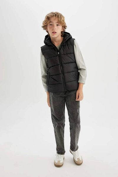 DeFacto C4334 Water Repellent Hooded Puffer Vest