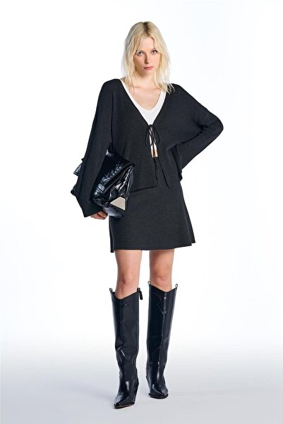 SHERIN Антрацитова трикотажна спідниця-кльош - стильний та зручний дизайн