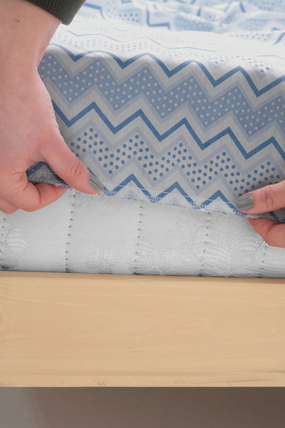 FAVORA Star Cotton Single Duvet Cover Set with Elastic Sheets - Light Blue