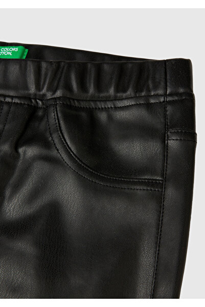 United Colors of Benetton Kız Çocuk Siyah Önü Yalancı Arkası Yama Cepli Streç Suni Deri Pantolon