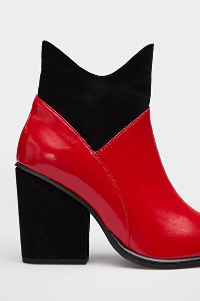 Favgi Fufav Kırmızı Kırışık Rugan Siyah Süet Kadın Bot