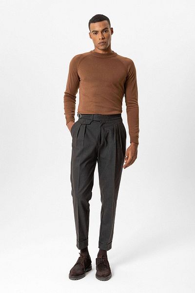 Antioch Braune Herrenhose mit hoher Taille und Schnallendetails