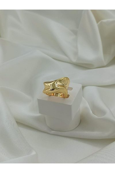 Jerie Adjustable Cut - Gold Thick Wavy Plate Ring