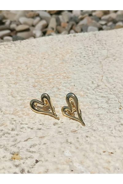 Jerie Heart Patterned Curved Stud Earrings