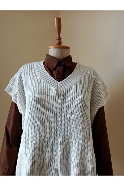 Butik İnci Носить V-подібний виріз Екрю Сувететі