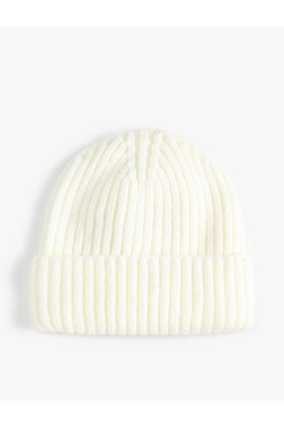Koton Basic-Design mit Beanie-Faltendetail