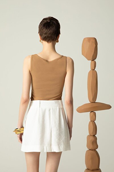 Rue Studio Μπλούζα με τετράγωνο γιακά με λουράκι Camel