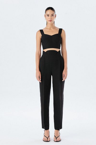 Rue Studio Top crop negru cu guler pătrat cu bretele groase