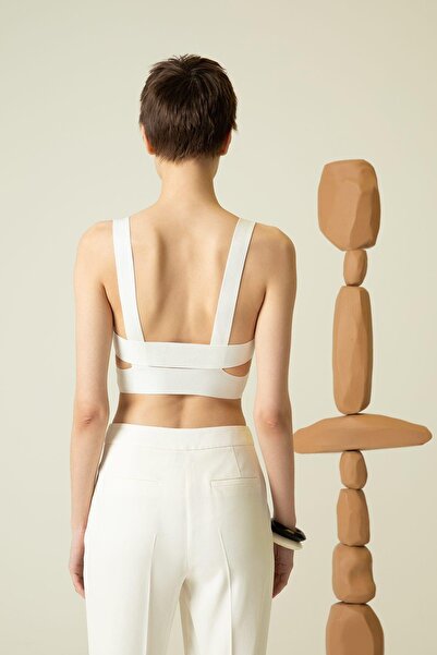 Rue Studio Екрю трикотажний топ з V-подібним вирізом