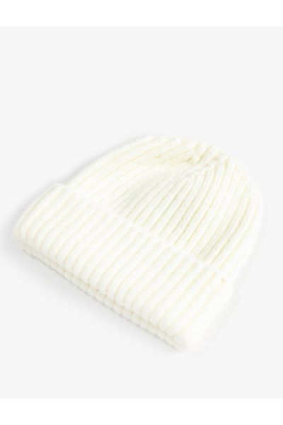 Koton Basic-Design mit Beanie-Faltendetail