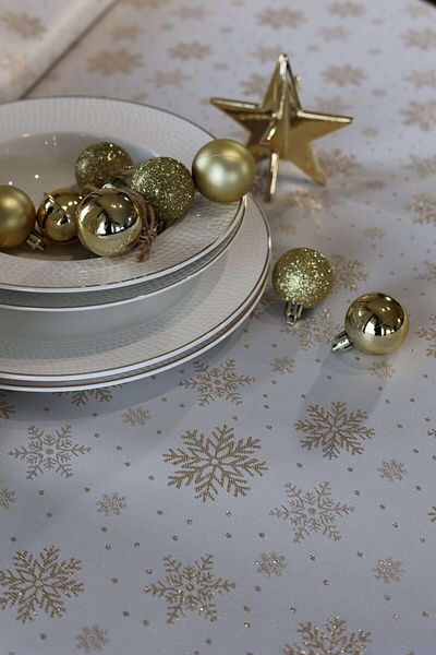 LUFA HOME New Year's Jacquard Tablecloth - 440