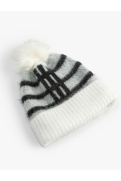 Koton Pompom-Plüschmütze