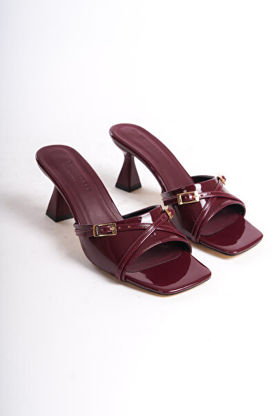 Santamarina Women's Larmina Patent Leather Classic Heeled Slippers