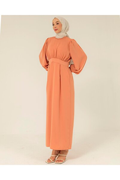 Meri Store Kolu Manşetli Somon Krep Elbise