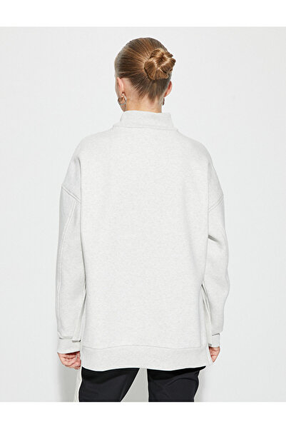 Koton Mikina s vysokým límečkem s potiskem na nízkém rameni