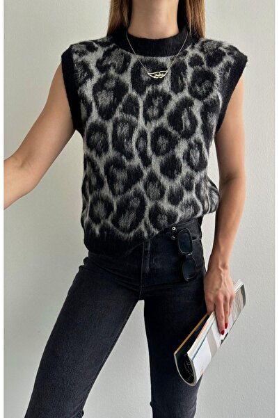 fujya Women's Crew Neck Raised Patterned Gray Knitwear Sweater