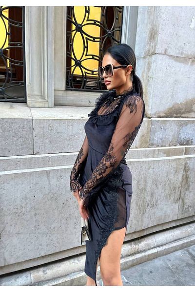 1Moda1Tarz Γυναικείο μαύρο εισαγόμενο βελούδινο ύφασμα με μοτίβο λουλουδιών με κολιέ αξεσουάρ Το σχέδιό μας φόρεμα