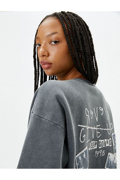 Koton Zadní potištěná mikina Faded Effect Crew Neck Zvýšená bavlna