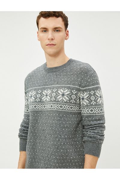Koton Pullover mit Rundhalsausschnitt und ethnischem Muster