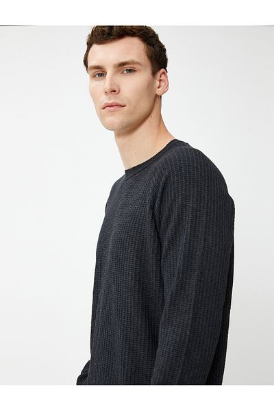 Koton Basic Knitwear Sweater Crew Neck Slim Fit Textured