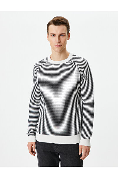 Koton Πλεκτό πουλόβερ με λαιμόκοψη με υφή μακρυμάνικο