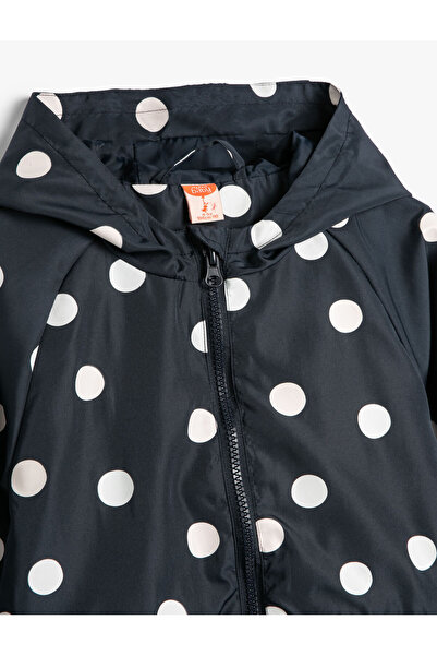 Koton Vodově zbarvený puntíkovaný kabát s kapucí a kapsami s bavlněnou podšívkou